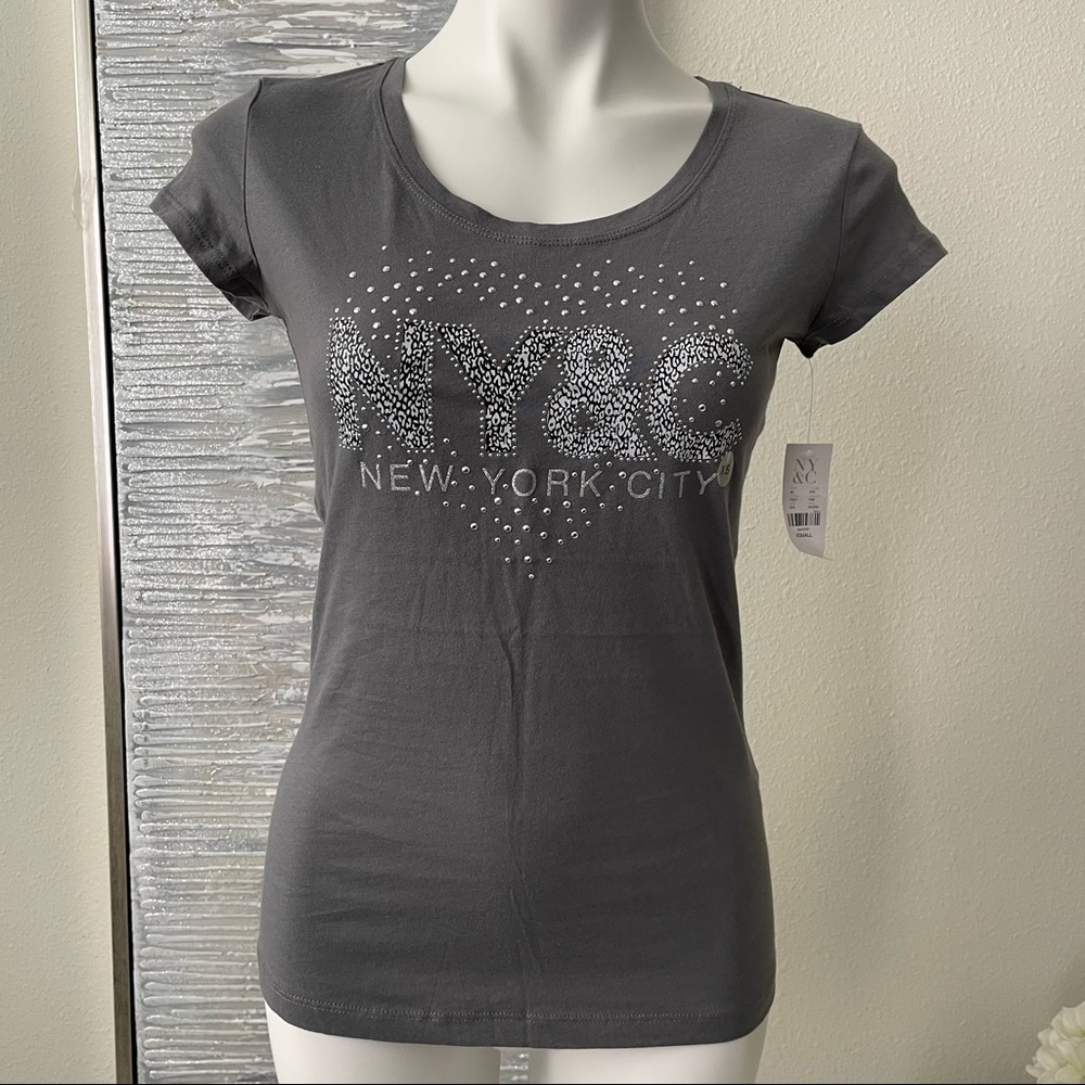 New York & Co Women’s Embellished T-shirt Size XS